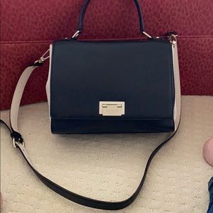 Kate Spade purse with optional crossbody strap